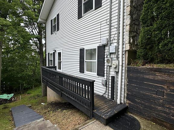 3rd image of 23 E Mountain Rd #B