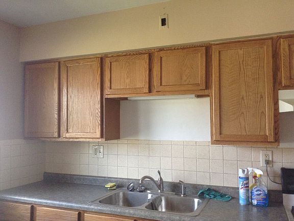 5th image of 606 Otis Ave