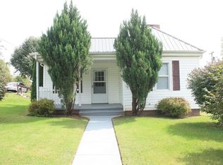817 10th St, Altavista, VA 24517