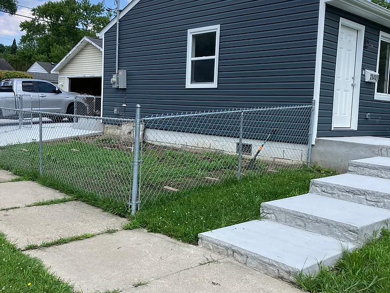 28409 Marshall St — Photo 3