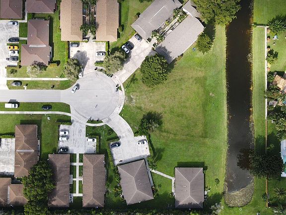 3rd image of 1112 White Pine Drive