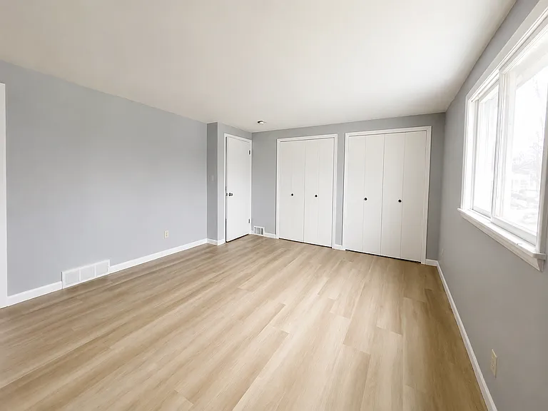 349 Carmen Rd #4 — Photo 8