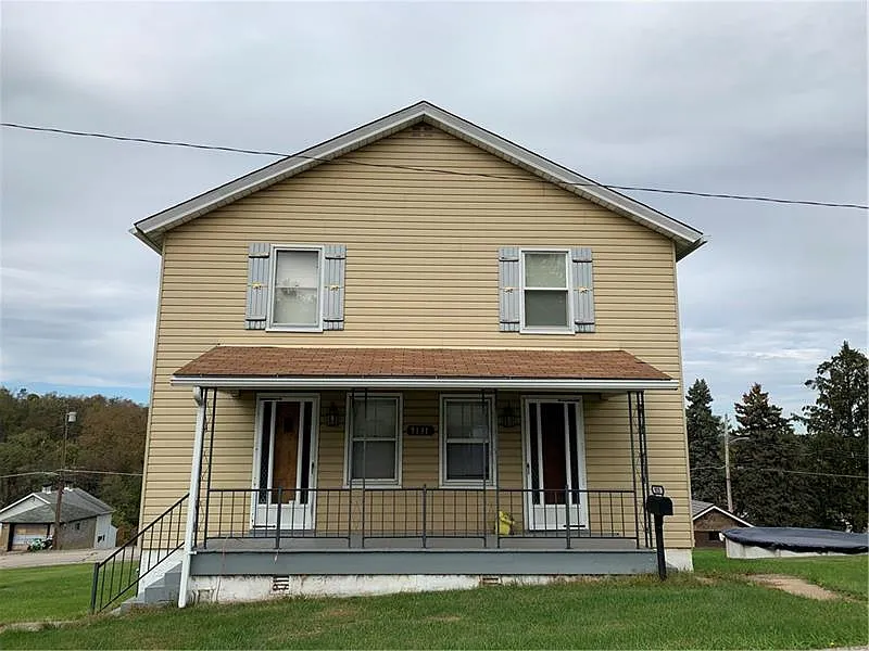 9131 Maple St photo 1