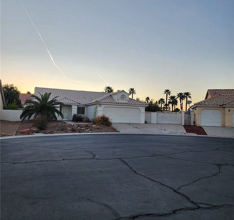 2nd image of 4799 Diza Ct