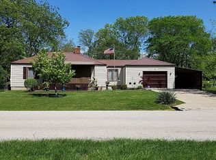 4 Sandhill Dr, Decatur, IL 62521