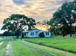 2029 County Road 5715, Natalia, TX 78059