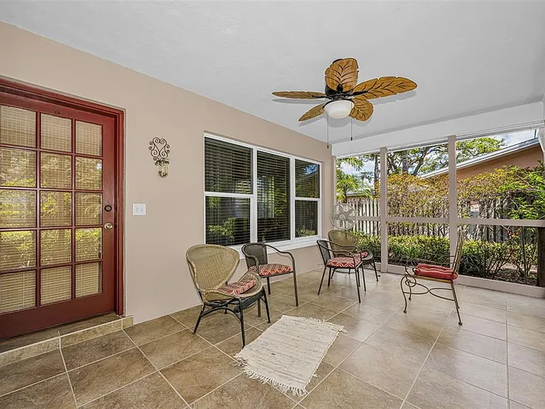253 Park Cir S — Photo 5