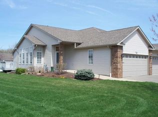 1021 18th Ave, Silvis, IL 61282