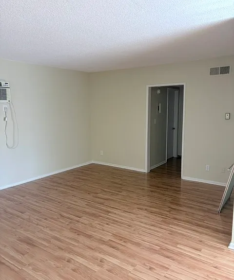 6432 Agnes Ave #6 — Photo 9