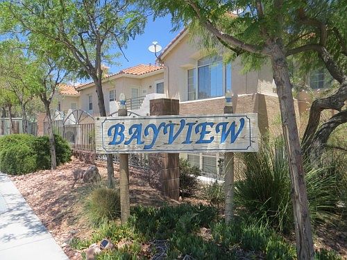 1st image of 110 Lantern Bay Dr