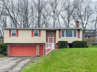 313 Cyprus Ln, Endicott, NY 13760