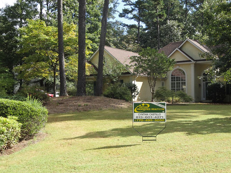 1st image of 11 Portage Ln