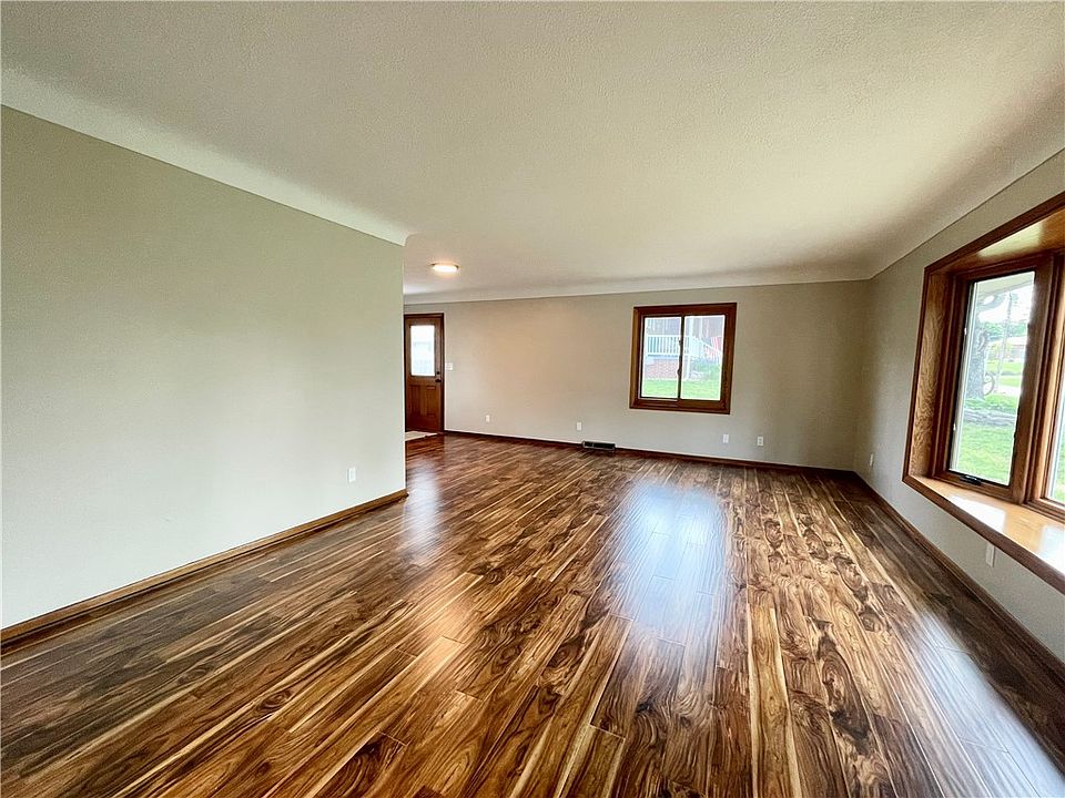 7125 Wilshire Blvd, Windsor Heights, IA 50324 Zillow