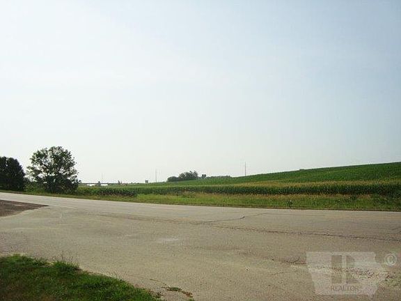 2nd image of 0 Iowa Ave E