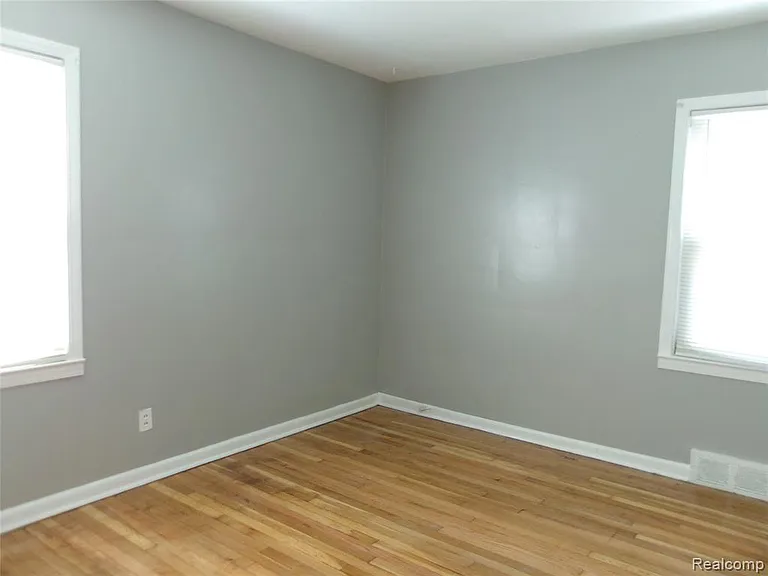 1011 Lafayette Blvd — Photo 9