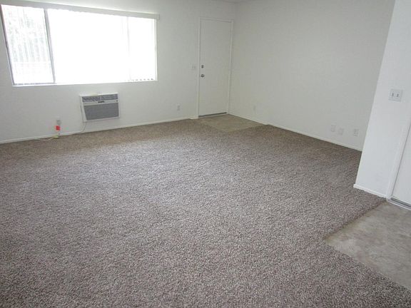 2nd image of 11180 Poplar St APT 3