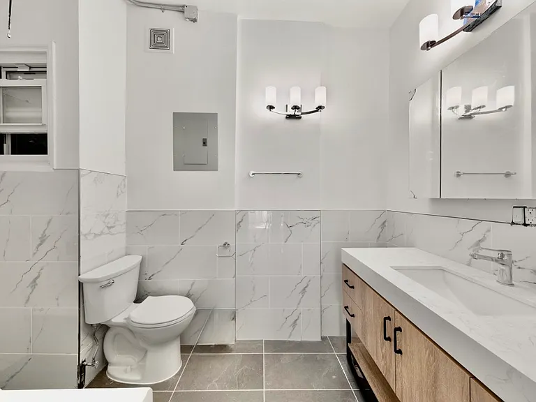 533 Washington Ave #3A — Photo 10