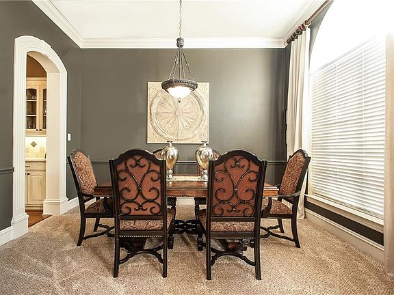 5th image of 2021 Savannah Dr
