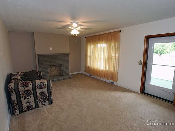 3rd image of 954 Jackson Pike