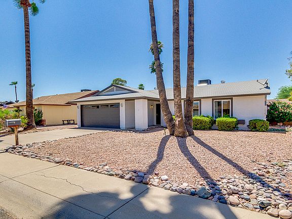 3rd image of 17814 N Paradise Park Dr