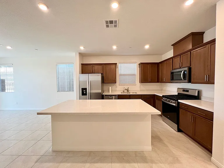 10937 Oregano Ave — Photo 7