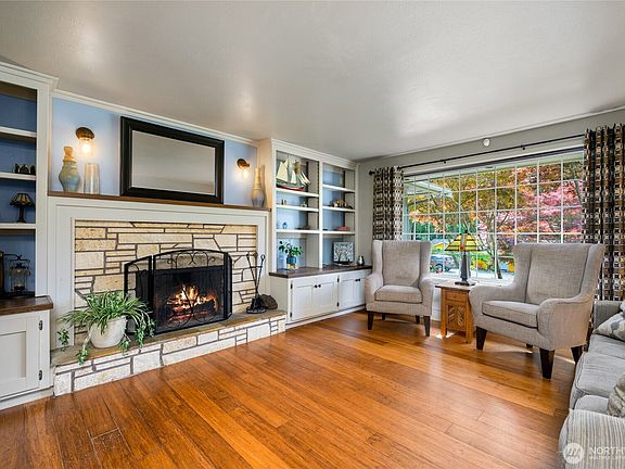 4th image of 2114 S Cedar Hills Drive