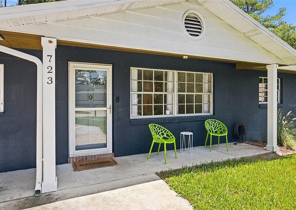 1st image of 723 SE 30TH AVENUE