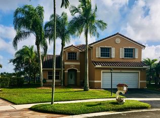 151 NW 188th Ave, Pembroke Pines, FL 33029