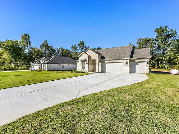 3rd image of 4029 Road 66124