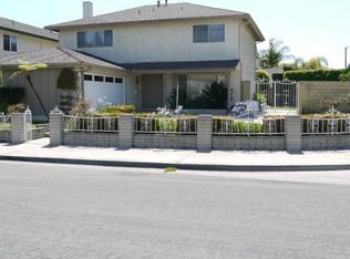 8282 Dancy Cir, Huntington Beach, CA 92646