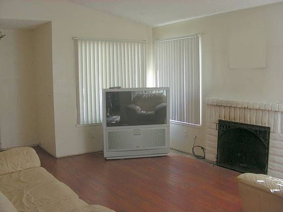 5th image of 529 Lanfair Cir