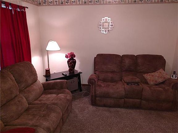 2nd image of 1703 Hillside Dr