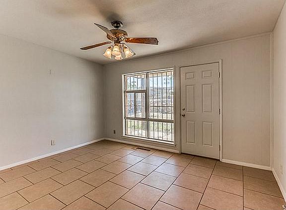 5th image of 5111 Trew Ct