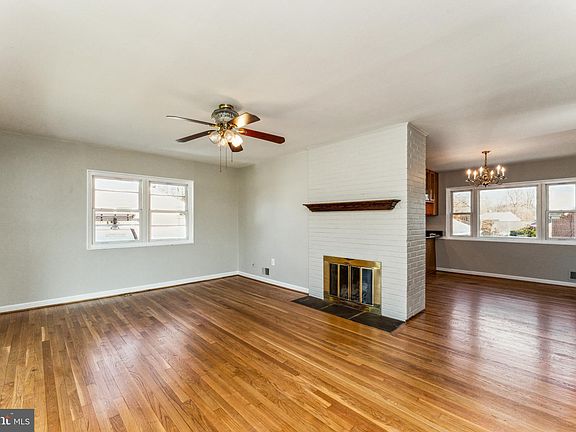 4th image of 5424 Ferndale St