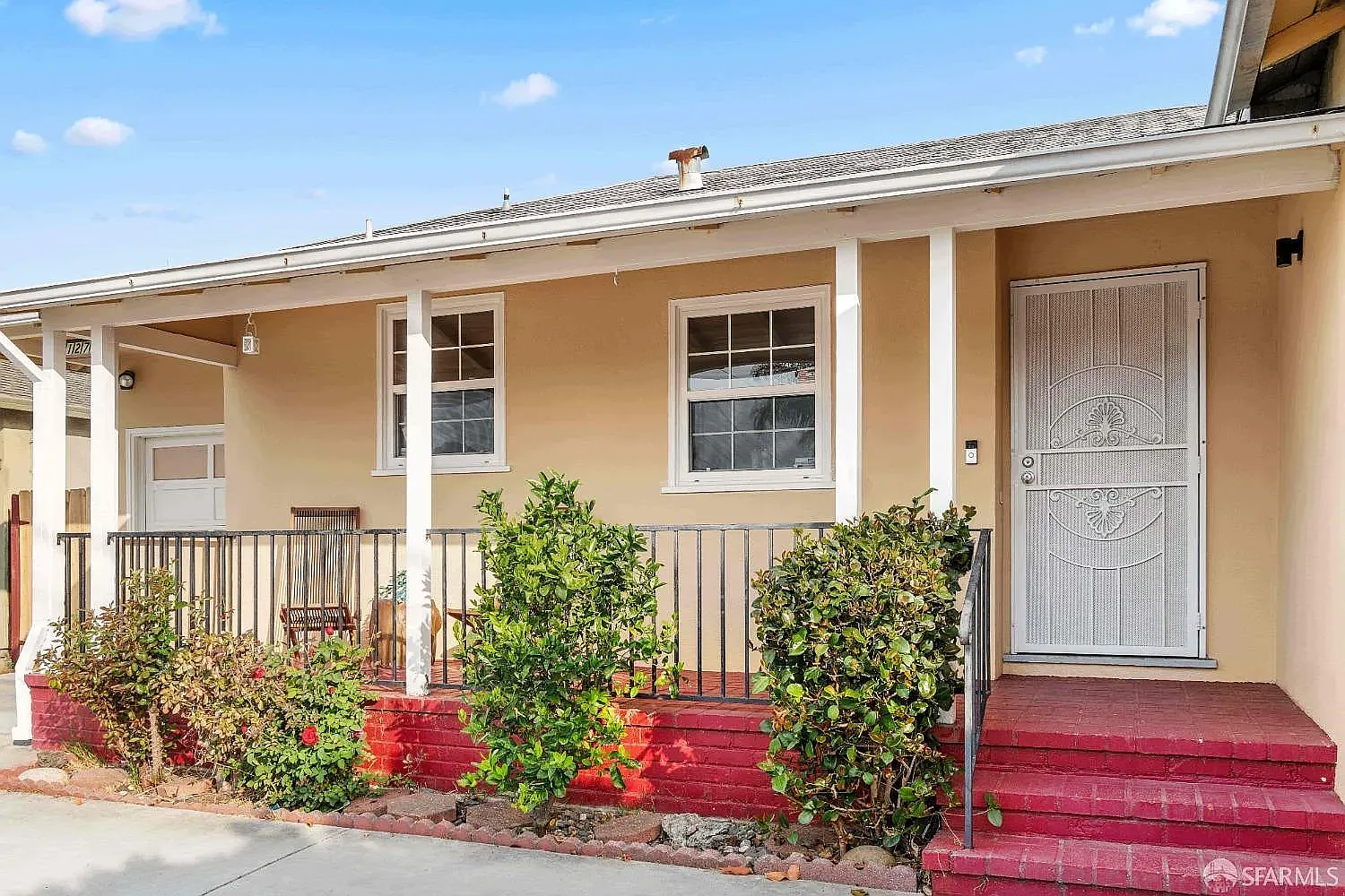 3 bed, 1448 sqft, $3,950 — Photo 3