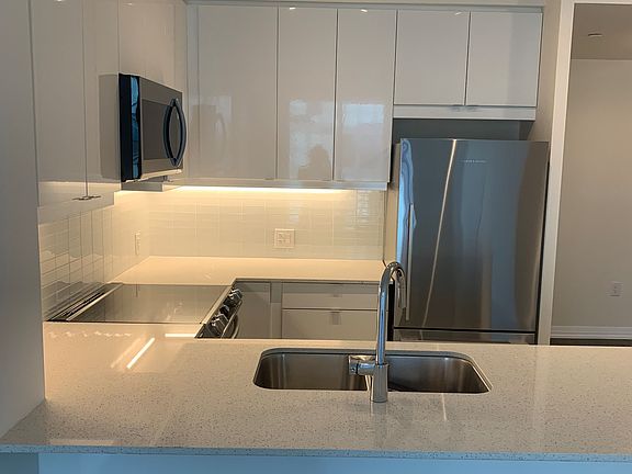 5th image of 50 Thomas Riley Rd #1310