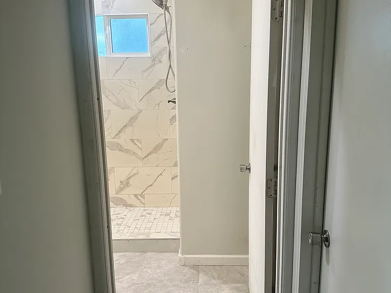 2872 W Avenue 35 — Photo 8