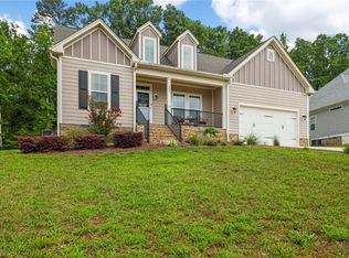 343 Meadowfield Run, Clemmons, NC 27012