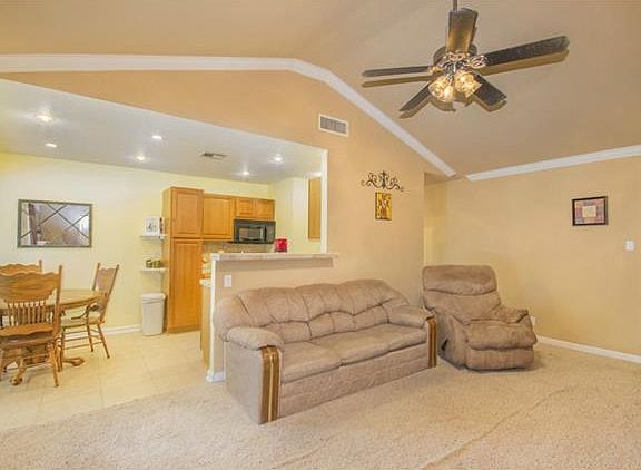 4th image of 406 Osage Dr