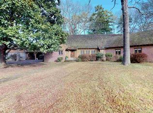 133 Pine Tree Dr, Jackson, TN 38301