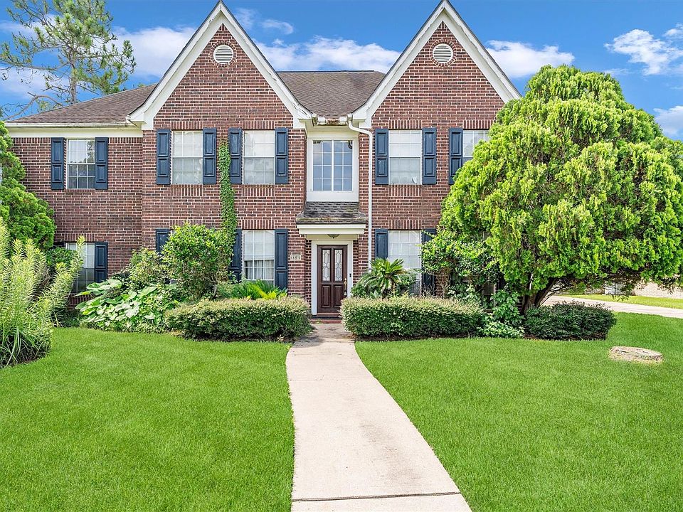 1st image of 3310 Cumberland Dr