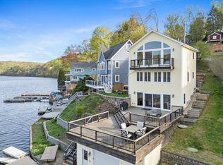 27 Bankside Trl, Sandy Hook, CT 06482