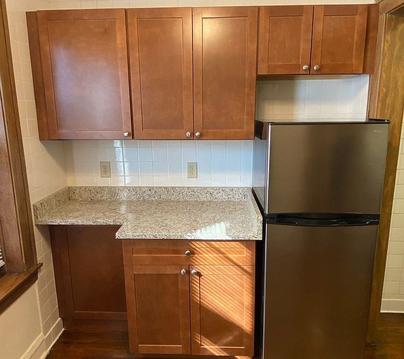 1st image of 2354 N Cambridge Ave APT 225