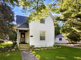 508 Pine St, Elk Rapids, MI 49629