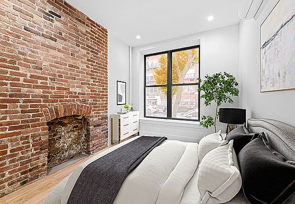 3rd image of 143 E 30th St #4R