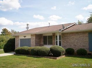 9 Resada Dr, Brevard, NC 28712