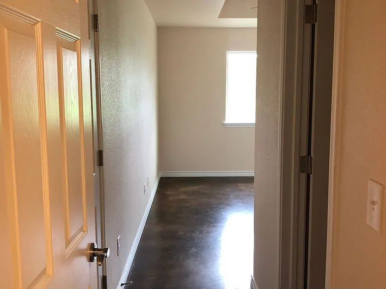509 College St — Photo 25