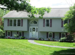 711 Bog Rd, Hermon, ME 04401