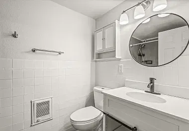 3 bed, 1000 sqft, $1,650 — Photo 3