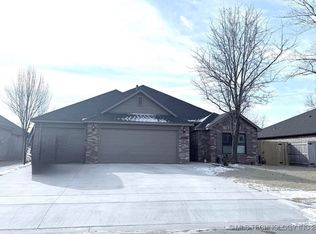 732 E 139th Pl, Glenpool, OK 74033